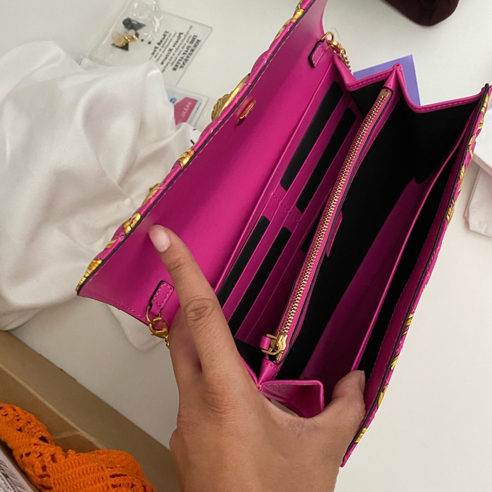 Versace Hot Pink WOC - Picture 3 of 5